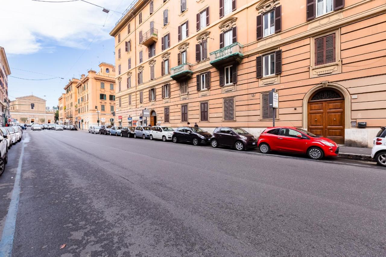 La Casa Di Andrea Ai Musei Vaticani 1 Rome Luaran gambar